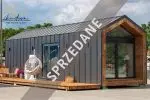 ＳＰＲＺＥＤＡＮＹ‼️🏡🤝

Nasz nietuzinkowy 𝗗𝗼𝗺 𝗣𝗼𝗸𝗮𝘇𝗼𝘄𝘆 𝗜𝗸𝗮𝗗𝗼𝗺 o pow 35m2 znajdujący się w IKAPOL Lipinki Łużyckie przy ul. Żarska 9B znalazł nowego nabywcę z Niemiec. 👏😊

Doskonale przemyślany i zaaranżowany przez Marta Kozłowska dom, w którym każda rzecz stanowi spójną całość. ❤️ Wnętrza inspirowane miłością do morza gdzie dominują biel oraz odcienie niebieskiego. 😍🏡

Ogromne GRATULACJE dla nowych właścicieli nabycia pięknego domu! 👏

Spieszymy z informacją dla Was że nasza kolejna perełka 𝗗𝗼𝗺 𝗣𝗼𝗸𝗮𝘇𝗼𝘄𝘆 𝗜𝗸𝗮𝗗𝗼𝗺 znajdujący się w Gdańsku przy aleja Grunwaldzka 211 @citymeble o równie bogatym wyposażeniu i wyjątkowym miętowym wnętrzu jest na SPRZEDAŻ DOSTĘPNY OD RĘKI! 😍🏡

Po wiecej informacji ZAPRASZAMY do kontaktu z naszymi handlowcami 👇
__________________________

☎️ 609 622 128 @lidia.julga 
📧 lidia@ikadom.pl

☎️ 539 46 73 05 @aleksandra.k.3 
📧 ola@ikadom.pl
__________________________

𝗜𝗸𝗮𝗗𝗼𝗺 Dom Pokazowy
80-266 Gdańsk 
al. Grunwaldzka 211 Galeria City Meble

📆Poniedziałek - Piątek :
🕙10.00-18.00
📆Sobota :
🕔12.00-17.00

@ikapolmartakozlowska 
Dom Pokazowy 
68-213 Lipinki Łużyckie
ul. Żarska 9B
☎️ 539 46 73 05
📧 biuro@ikadom.pl

__________________________

▪️ www.ikadom.pl
▪️ www.ikahome.pl
▪️ www.ikahome.de
__________________________
.
.
.
.
.
.
.
.
.
.
#nowoczesnastodoła #dommodułowy #tinyhouse #dom #dompokazowy #producentdomow #domnazgłoszenie #dombezpozwolenia #wnętrza #interior #dom35m2