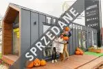 S P R Z E D A N Y‼️🏡🤝

Przeżyliśmy w nim wiele cudownych chwil, odbyliśmy z Wami mnóstwo ciekawych spotkań, wypiliśmy hektolitry kawy oraz objadaliśmy się z Wami wszelkiego rodzaju słodkościami! 🍰☕️😘

Nasza perełka, nasz miętowy cukiereczek czyli 𝗗𝗼𝗺 𝗣𝗼𝗸𝗮𝘇𝗼𝘄𝘆 𝗜𝗸𝗮𝗗𝗼𝗺 w Gdańsku o pow 35m2 znalazł nowego nabywcę‼️👏❤️

Ogromne GRATULACJE dla nowych właścicieli nabycia pięknego domu‼️😍🤝
__________________________

☎️ 609 622 128 Lidia Jułga
📧 lidia@ikadom.pl

☎️ 539 46 73 05 Aleksandra Kotula
📧 ola@ikadom.pl
__________________________

𝗜𝗸𝗮𝗗𝗼𝗺 Dom Pokazowy
80-266 Gdańsk 
al. Grunwaldzka 211 City Meble Gdańsk

📆Poniedziałek - Piątek :
🕙10.00-18.00
📆Sobota :
🕔12.00-17.00

Ikapol Dom Pokazowy 
68-213 Lipinki Łużyckie
ul. Żarska 9B
☎️ 539 46 73 05
📧 biuro@ikadom.pl

__________________________

▪️ www.ikadom.pl
▪️ www.ikahome.pl
▪️ www.ikahome.de
__________________________
#wspomnienia #memories #domnasprzedaż #nowoczesnastodoła #dommodułowy #tinyhouse #couple #couplegoals #photooftheday #dom #producentdomów #powercouple #pictureoftheday #polishwoman #polishman #couplegoals #goodmorning #gdansk